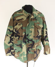 Load image into Gallery viewer, US Army M-65 Cold Weather Field Coat - Woodland - Small Short - Used