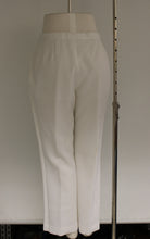 Load image into Gallery viewer, US Navy Women&#39;s White Slacks - 14 Women Tall - 8410-01-311-9675 - Used