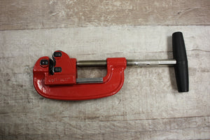 Central Forge 1/8" to 2" Heavy Duty Pipe Cutter -Used