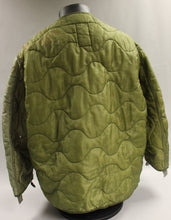 Load image into Gallery viewer, US M65 Cold Weather Field Coat Liner -8415-00-782-2881 -XSmall-Used (No Buttons)