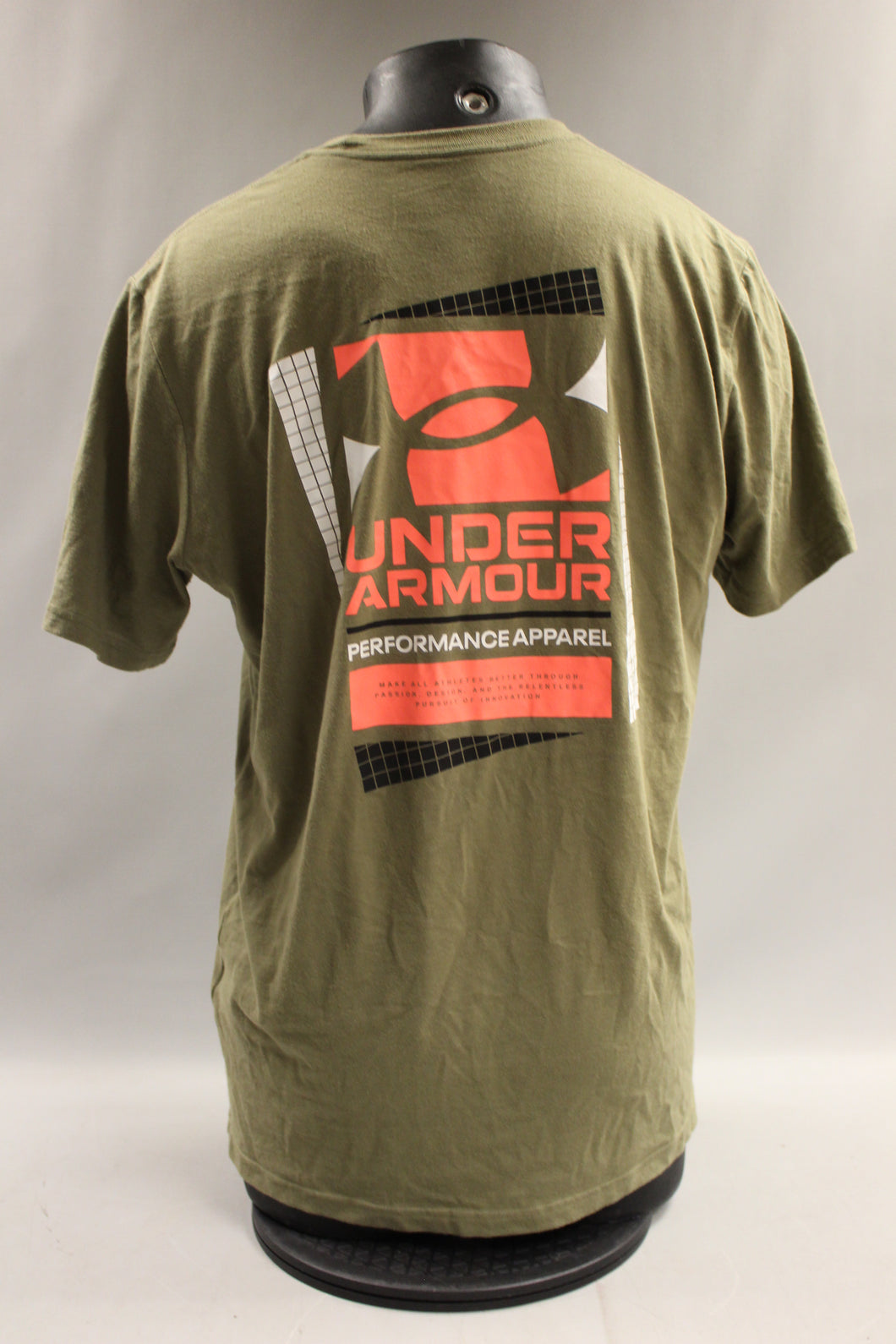 Under Armour Performance Apparel T-Shirt - Large - Used