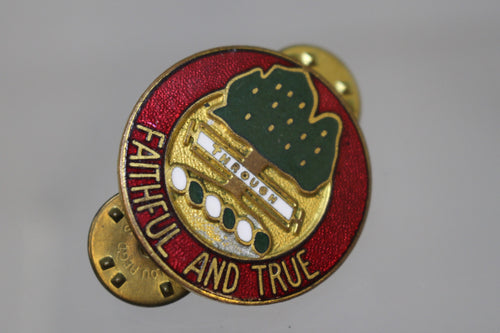 US Military 5th Field Artillery Battalion Insignia Pin - Faithful and True - Used