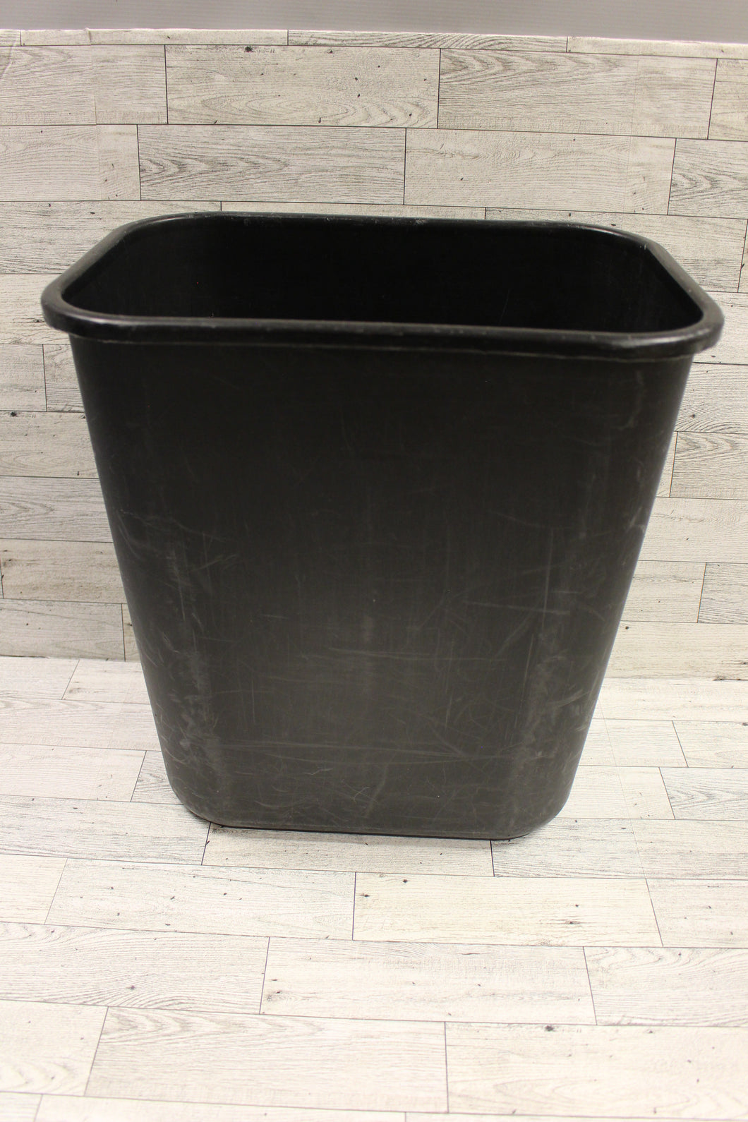 Tenex Office Desk Trash Can Wastebasket - #410 - Black - Used