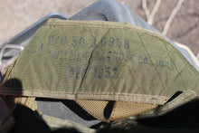 Load image into Gallery viewer, US Army Military Parachute - Serial No 76702 - P/N 50AG858 - Used