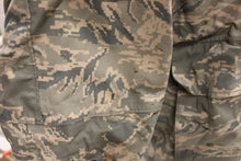 Load image into Gallery viewer, USAF APECS All Purpose Environmental Camouflage Parka - Medium Regular - Used