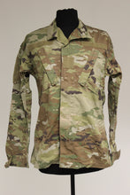 Load image into Gallery viewer, US Army Women&#39;s OCP Combat Coat - 8415-01-641-7825 - Size: 36R - Used