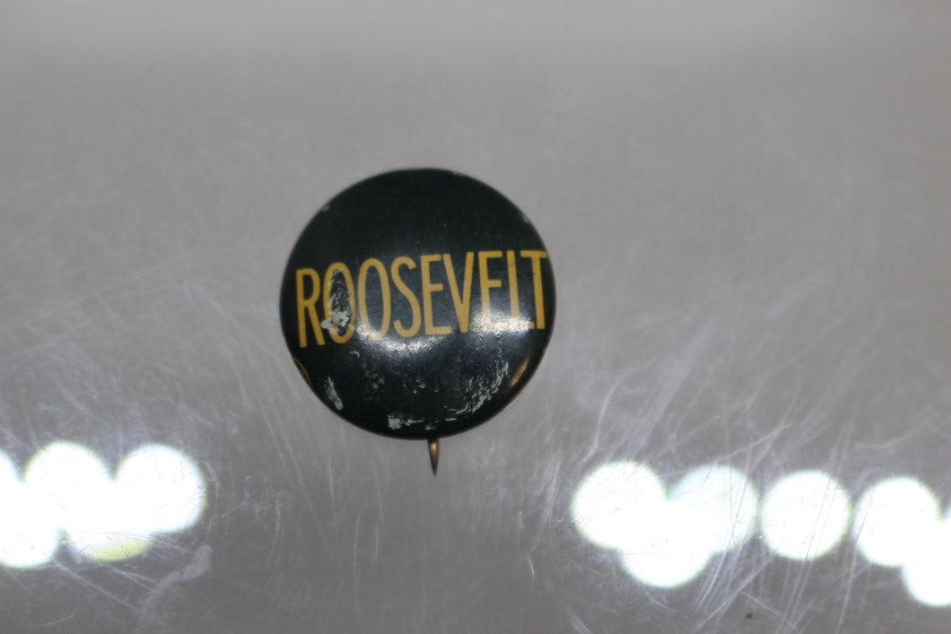 1940 Franklin D. Roosevelt Campaign Pin Pinback Button - Used