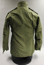 Load image into Gallery viewer, US Army M-65 Cold Weather Field Coat - Small Regular -OD Green -8415-00-782-2936