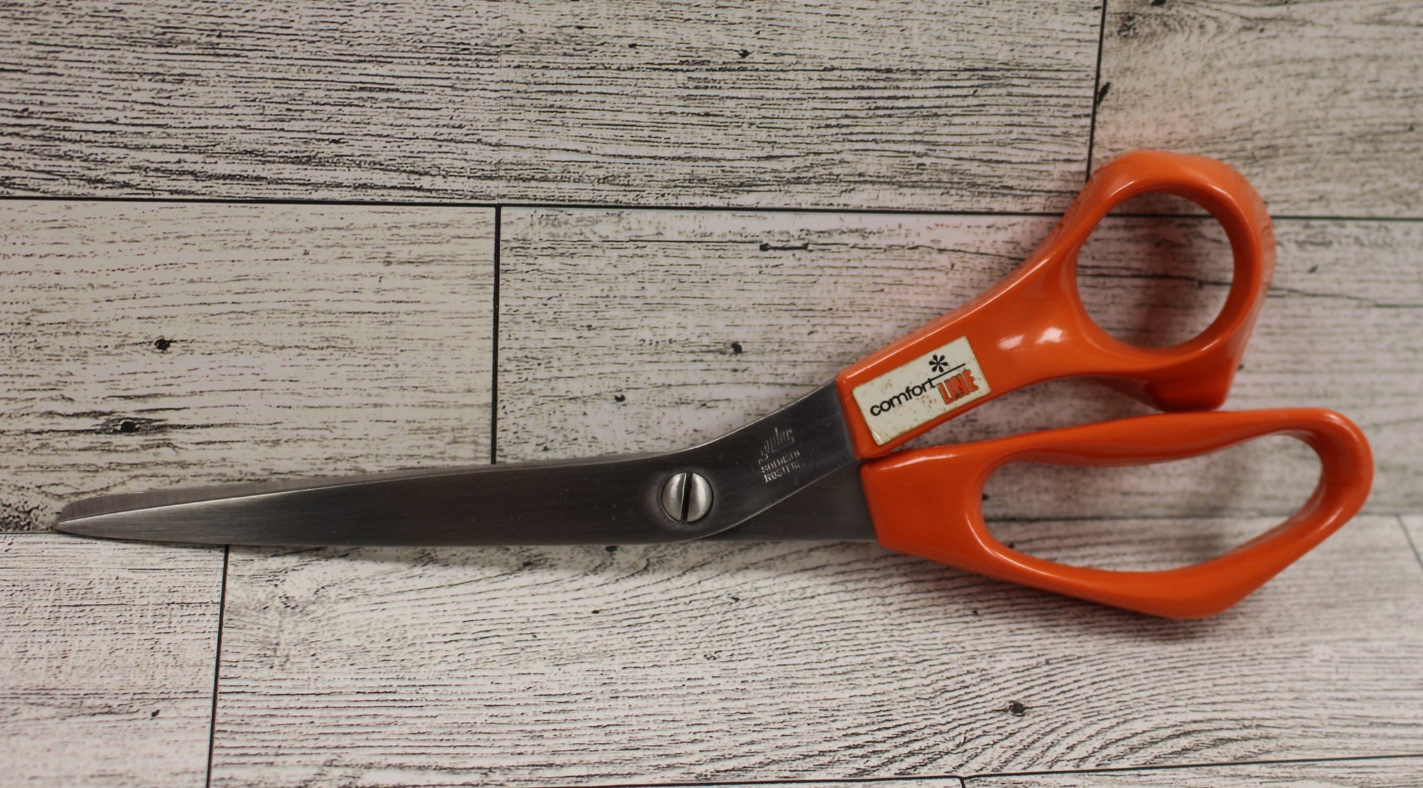 8.25 WILKINSON GLIDE DIY AND GENERAL PURPOSE SCISSORS - William