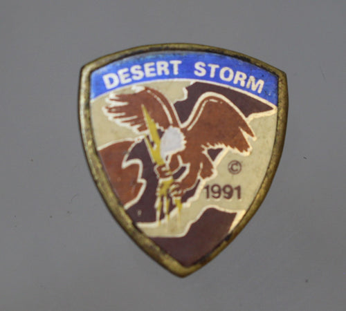 Desert Storm 1991Eagle Pin - Used