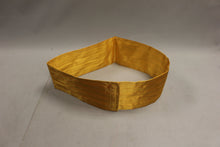 Load image into Gallery viewer, Men&#39;s Golden Cummerbund - 41&quot; - Used