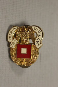 Army Pro Patria Vigilans Pin - Used