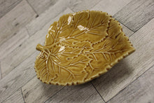 Load image into Gallery viewer, Bordallo Pinheiro Portugal Gold Leaf Dish - Used