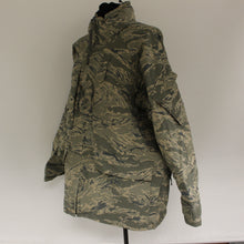 Load image into Gallery viewer, USAF APECS ABU All Purpose Environmental Camouflage Parka - Small Regular - New