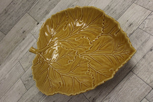 Bordallo Pinheiro Portugal Gold Leaf Dish - 10 1/2" x 9" - Used