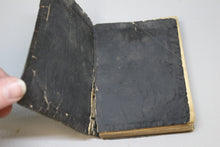 Load image into Gallery viewer, Antique Pocket New Testament - International Press