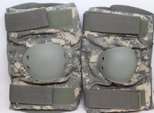 Load image into Gallery viewer, US Military ACU Digital Elbow Pads - 8415-01-530-2148 - Small - New