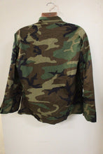 Load image into Gallery viewer, US Woodland BDU Blouse / Jacket / Coat - Medium X-Short - 8415-01-084-1645 - New