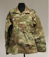 Load image into Gallery viewer, US Army OCP Unisex Combat Coat - 8415-01-623-5529 - Medium Long - New