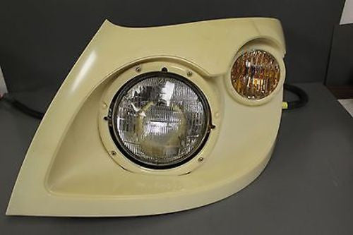 International Headlight Assembly, Headlamp, Left Side, P/N: 3605816C92 , New