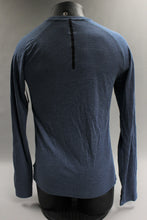 Load image into Gallery viewer, Champion C9 Men&#39;s Long Sleeve Training Shirt Jetson Blue Thumbholes Size S Small