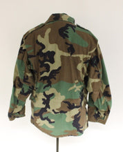 Load image into Gallery viewer, US Army M-65 Cold Weather Field Coat - Woodland - Small Long - Used