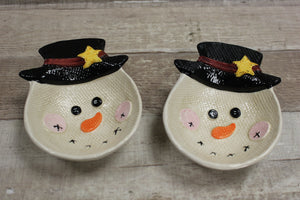 Country Road Snow Man Display Dish Set Of 2 -Used