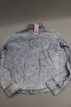 Load image into Gallery viewer, Wild Fable Women&#39;s Super Lightweight Blue Denim Button Up Shirt - XS - New