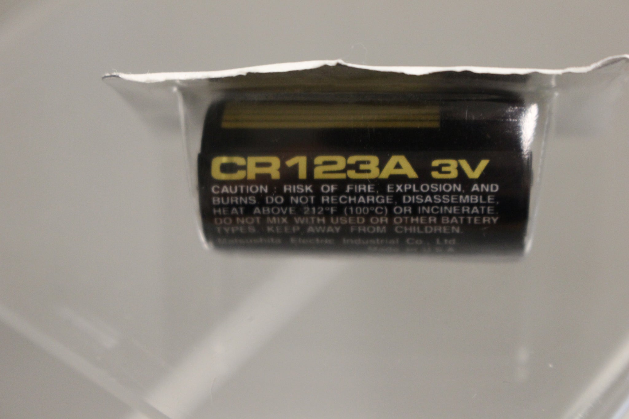 Pile Lithium CR123 3 volts – Duracell – Armurerie de Bordeaux
