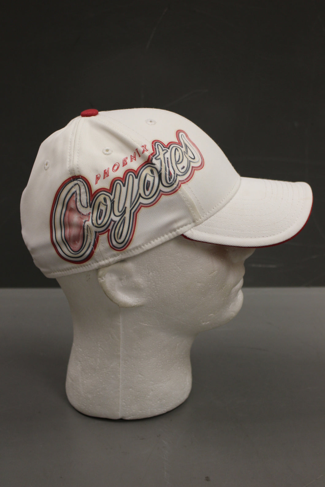 Reebok NHL Phoenix Coyotes Baseball Cap, Size: L/XL