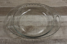Load image into Gallery viewer, Ovations By Anchor Hocking 9.5&quot; Round Baking Pie Dish - Clear - Used